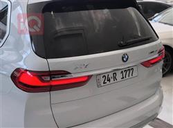 بی ئێم دەبڵیو X7